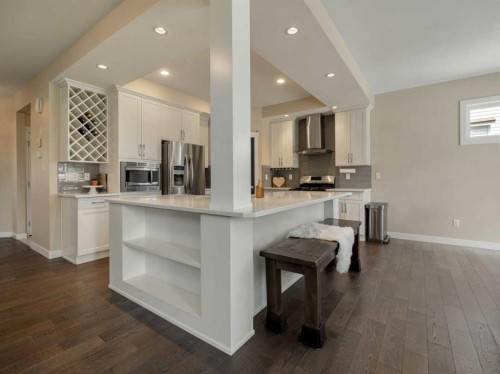 187 Westgate Drive, Coaldale, AB - Indoor Photo Showing Kitchen With Upgraded Kitchen