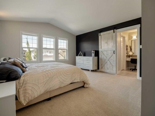 187 Westgate Drive, Coaldale, AB - Indoor Photo Showing Bedroom
