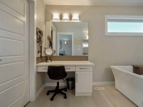 187 Westgate Drive, Coaldale, AB - Indoor Photo Showing Bathroom