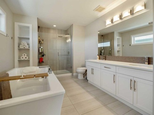 187 Westgate Drive, Coaldale, AB - Indoor Photo Showing Bathroom