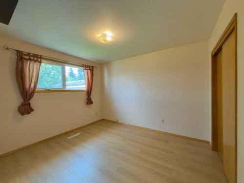 2610 20 Avenue South, Lethbridge, AB 