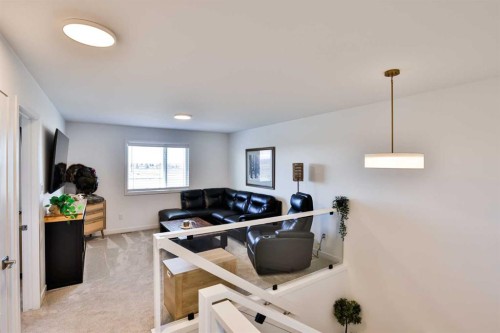 174 Caribou Bend North, Lethbridge, AB - Indoor Photo Showing Other Room