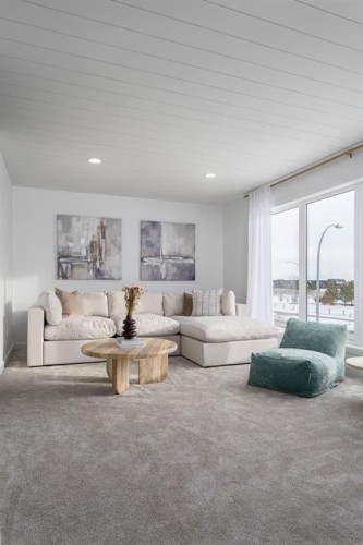 347 Blackwolf Boulevard North, Lethbridge, AB - Indoor Photo Showing Living Room