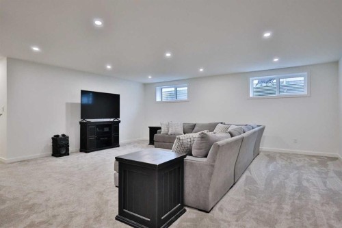 246 4A Street, Stirling, AB - Indoor Photo Showing Basement