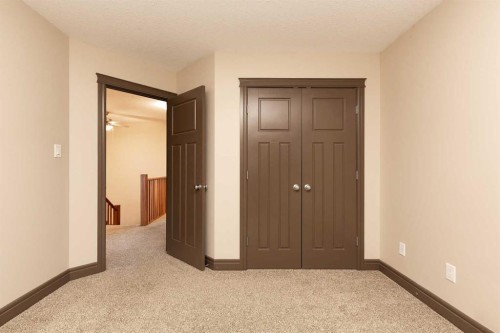 873 Mt Sundance Manor West, Lethbridge, AB - Indoor Photo Showing Other Room