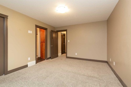 873 Mt Sundance Manor West, Lethbridge, AB - Indoor Photo Showing Other Room