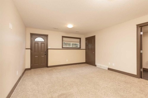 873 Mt Sundance Manor West, Lethbridge, AB - Indoor Photo Showing Other Room