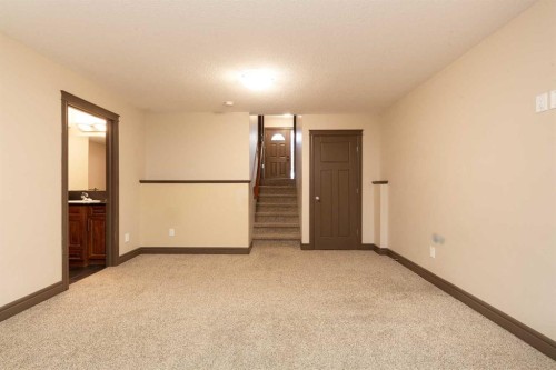 873 Mt Sundance Manor West, Lethbridge, AB - Indoor Photo Showing Other Room