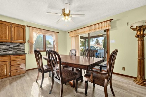 3606 Spruce Drive South, Lethbridge, AB - Indoor Photo Showing Dining Room