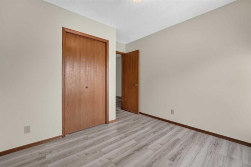3606 Spruce Drive South, Lethbridge, AB - Indoor Photo Showing Other Room