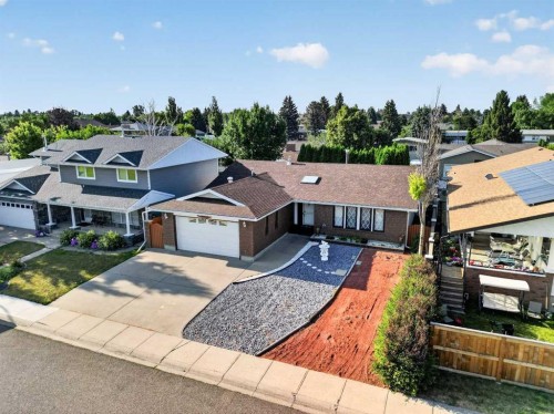 3606 Spruce Drive South, Lethbridge, AB - Outdoor