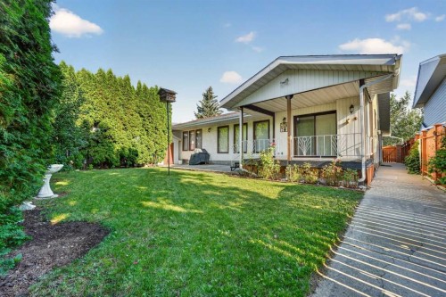 3606 Spruce Drive South, Lethbridge, AB - Outdoor With Deck Patio Veranda