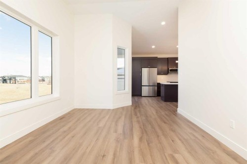 561 Malahat Green West, Lethbridge, AB - Indoor