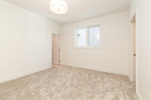 561 Malahat Green West, Lethbridge, AB - Indoor Photo Showing Other Room