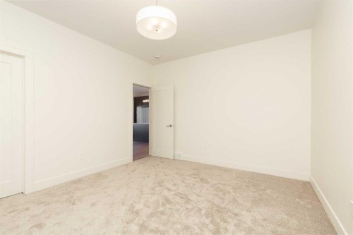 561 Malahat Green West, Lethbridge, AB - Indoor Photo Showing Other Room