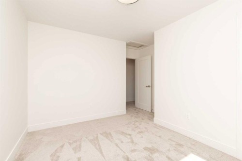 561 Malahat Green West, Lethbridge, AB - Indoor Photo Showing Other Room