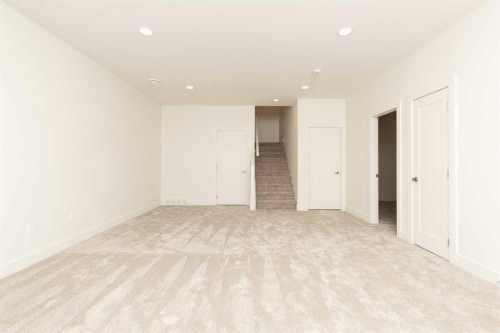 561 Malahat Green West, Lethbridge, AB - Indoor Photo Showing Other Room