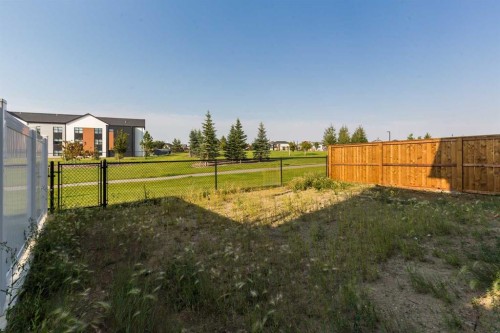 561 Malahat Green West, Lethbridge, AB - Outdoor
