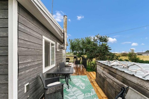 210 Dunbar Avenue West, Bow Island, AB - Outdoor With Deck Patio Veranda