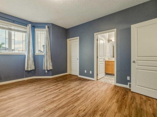 34 Heritage Green West, Lethbridge, AB - Indoor Photo Showing Other Room