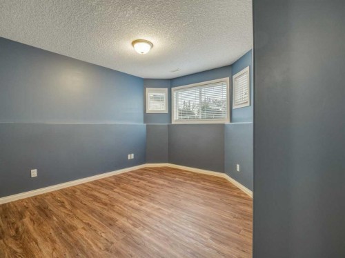 34 Heritage Green West, Lethbridge, AB - Indoor Photo Showing Other Room