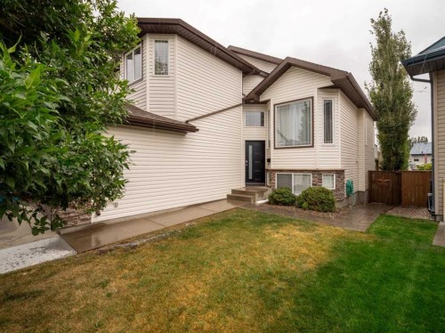34 Heritage Green West, Lethbridge, AB - Outdoor