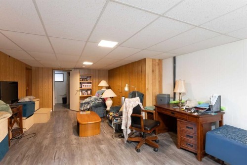 1114 11 Avenue North, Lethbridge, AB - Indoor