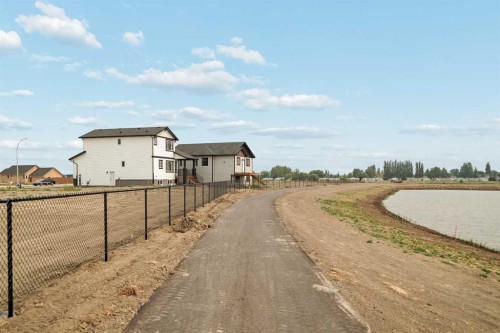 57 Malloy Terrace, Coaldale, AB - Outdoor