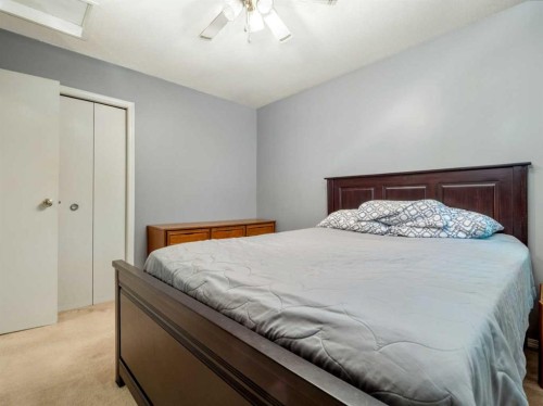 5723 54 St, Taber, AB - Indoor Photo Showing Bedroom