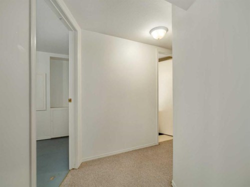 5723 54 St, Taber, AB - Indoor Photo Showing Other Room