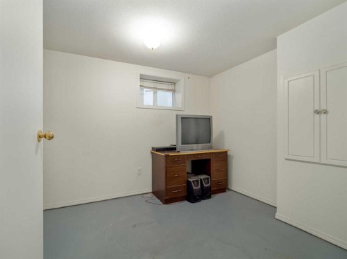 5723 54 St, Taber, AB - Indoor Photo Showing Other Room