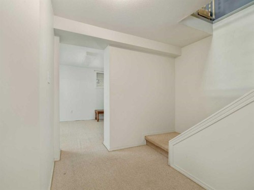 5723 54 St, Taber, AB - Indoor Photo Showing Other Room