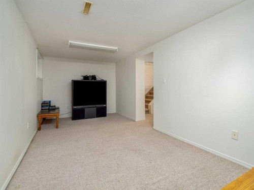 5723 54 St, Taber, AB - Indoor Photo Showing Other Room