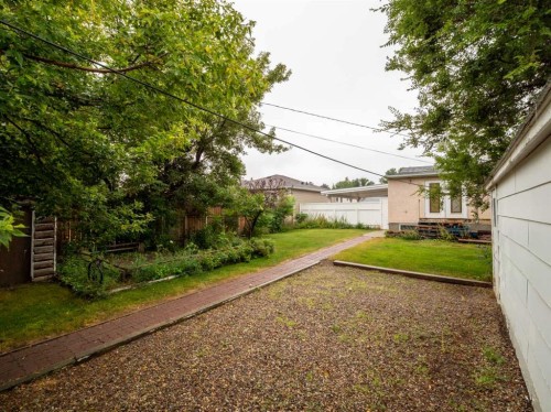5723 54 St, Taber, AB - Outdoor