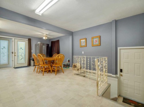 5723 54 St, Taber, AB - Indoor