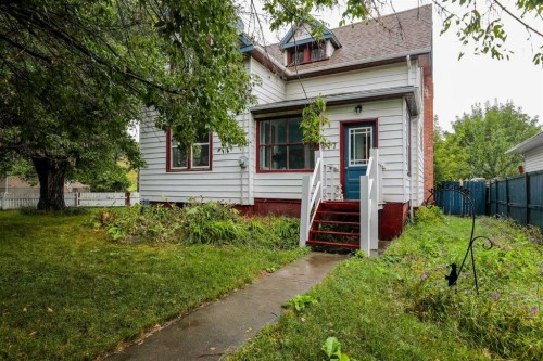 677 Frederick Street  Pincher Creek, AB T0K 1W0