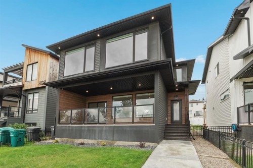 304 Grassland Boulevard West, Lethbridge, AB - Outdoor With Deck Patio Veranda