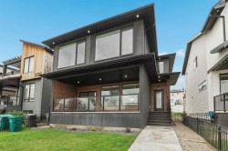 304 Grassland Boulevard WEST Lethbridge, AB T1J 5V1