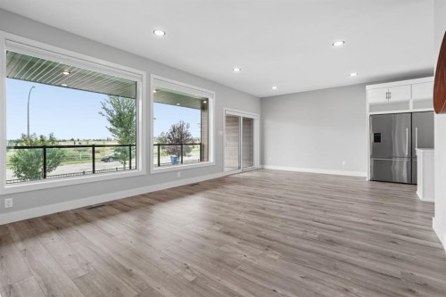 304 Grassland Boulevard West, Lethbridge, AB - Indoor