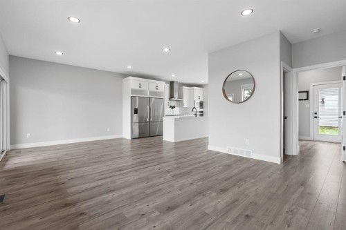304 Grassland Boulevard West, Lethbridge, AB - Indoor