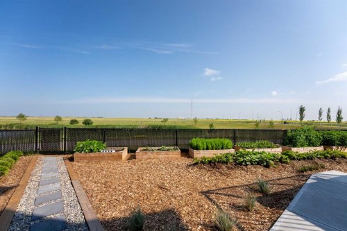 244 Blackwolf Place North, Lethbridge, AB - Outdoor