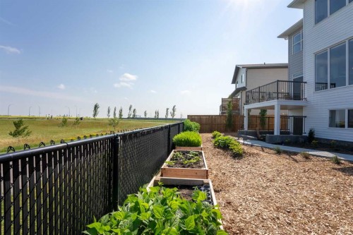 244 Blackwolf Place North, Lethbridge, AB - Outdoor