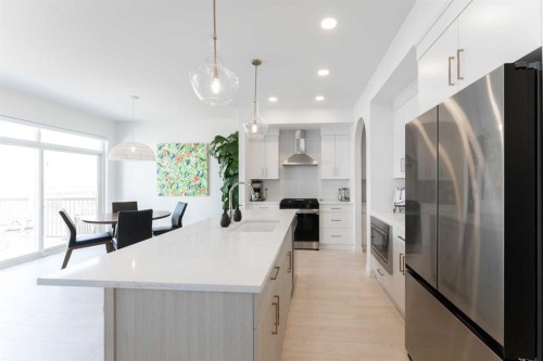 244 Blackwolf Place North, Lethbridge, AB - Indoor Photo Showing Kitchen With Upgraded Kitchen