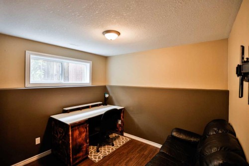 178 Silkstone Road West, Lethbridge, AB - Indoor