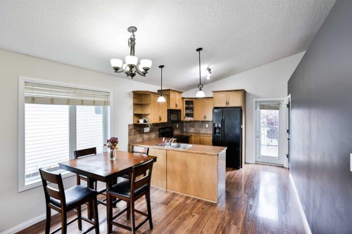 178 Silkstone Road West, Lethbridge, AB - Indoor