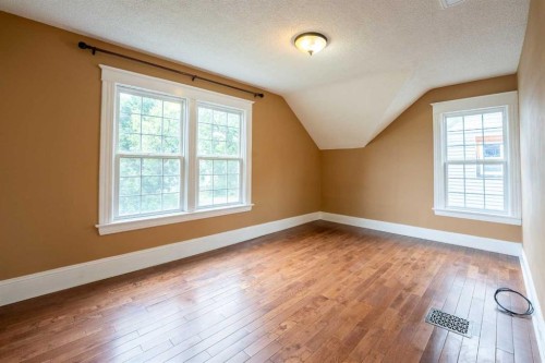 287 7A Avenue South, Lethbridge, AB - Indoor Photo Showing Other Room