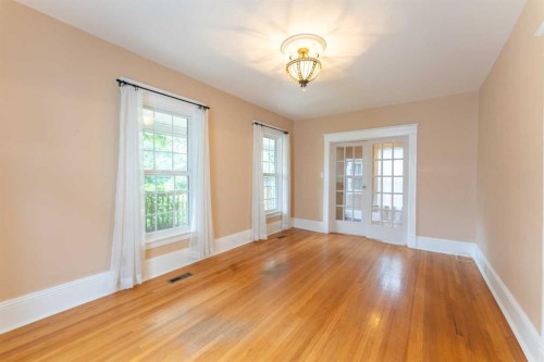 287 7A Avenue South, Lethbridge, AB - Indoor Photo Showing Other Room