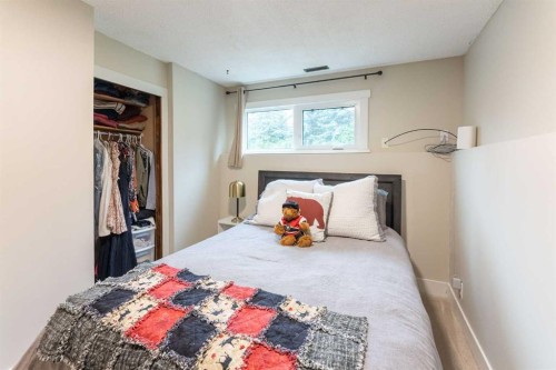 2802 77 Street, Coleman, AB - Indoor Photo Showing Bedroom