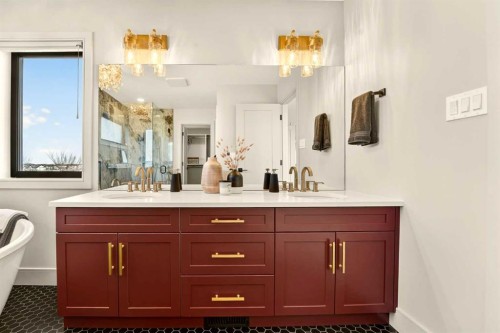 51 Miners Road West, Lethbridge, AB - Indoor Photo Showing Bathroom