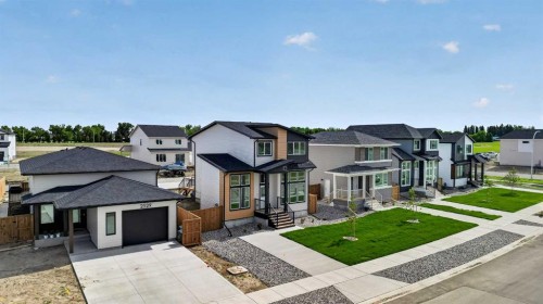 2533 16 Avenue, Coaldale, AB - Outdoor